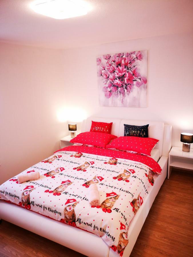 Apartman "Sabine Red" With Heated Pool Omišalj المظهر الخارجي الصورة
